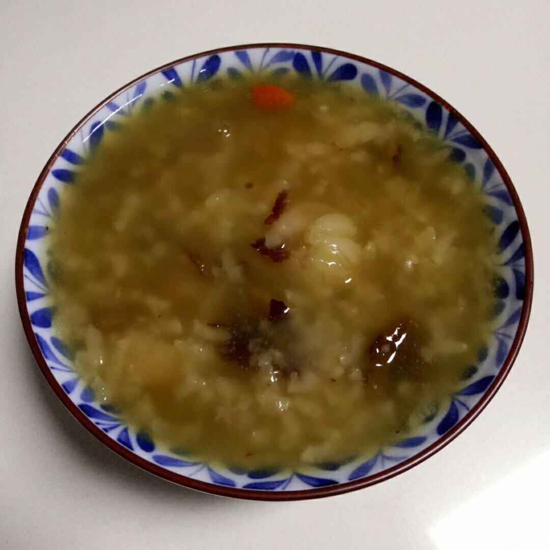 桂圆红枣糯米粥