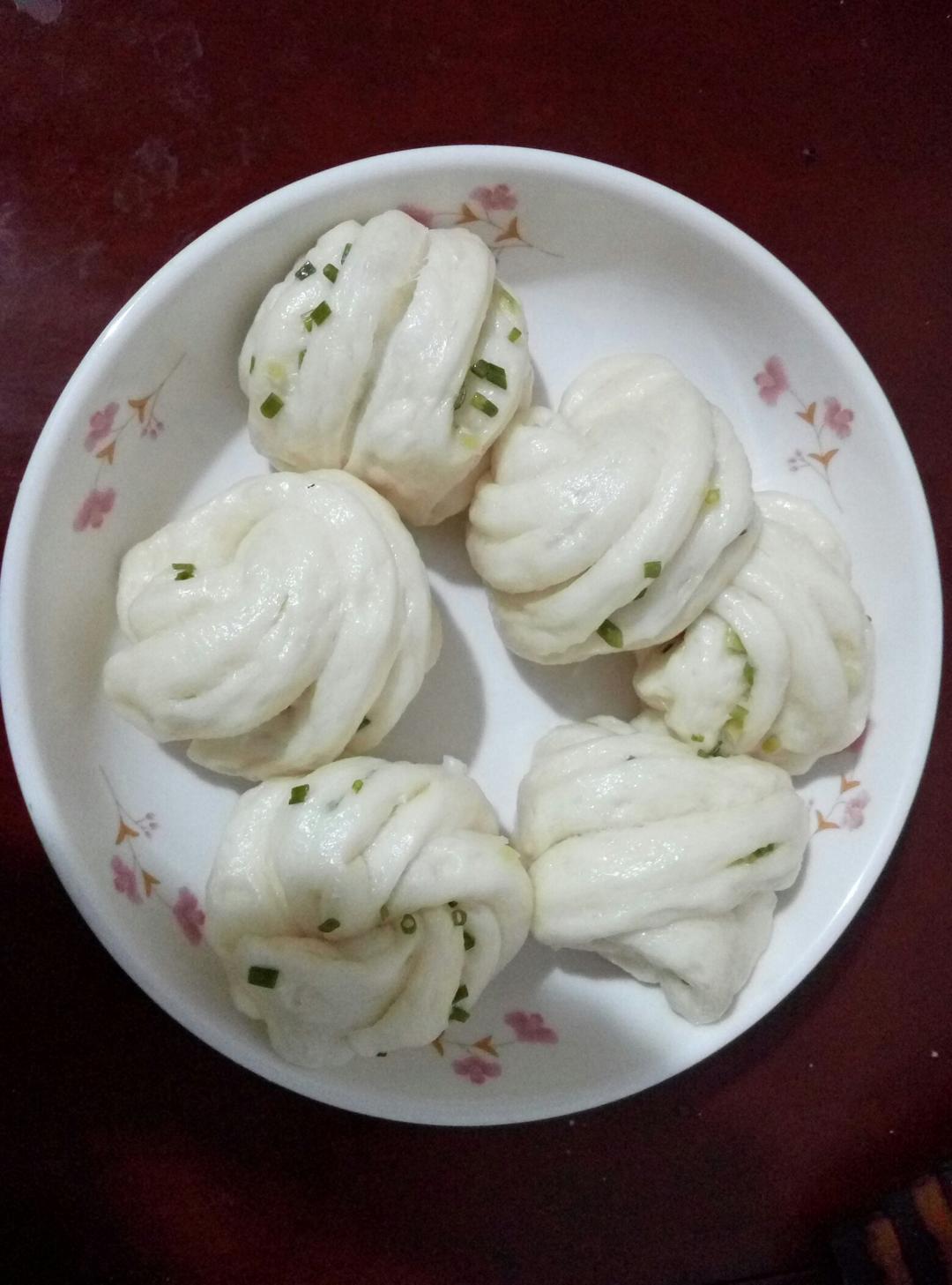 葱油花卷 Steamed Roll