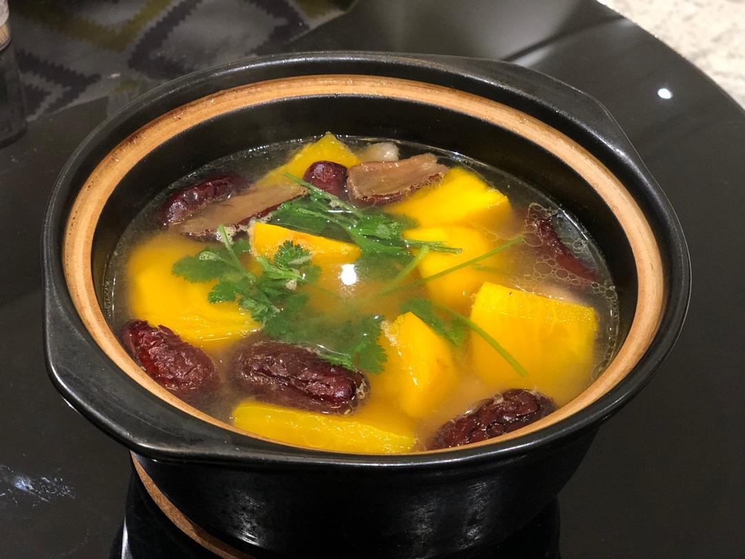 木瓜红枣排骨汤-清火去燥再合适不过。