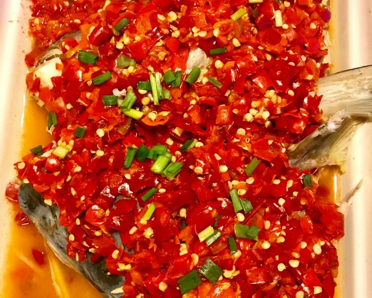5分钟料理剁椒鱼头的做法