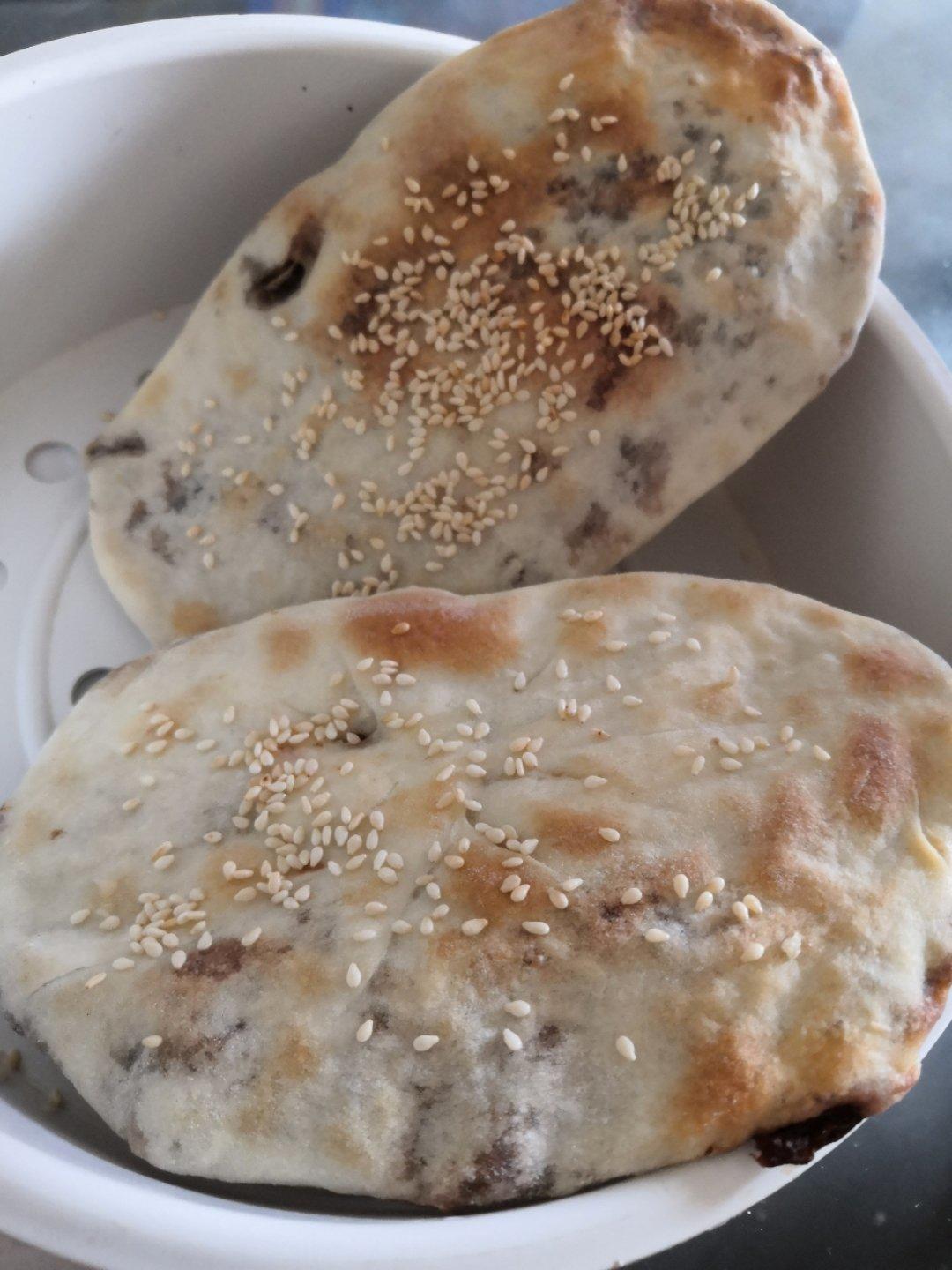 榨菜葱香肉烤饼