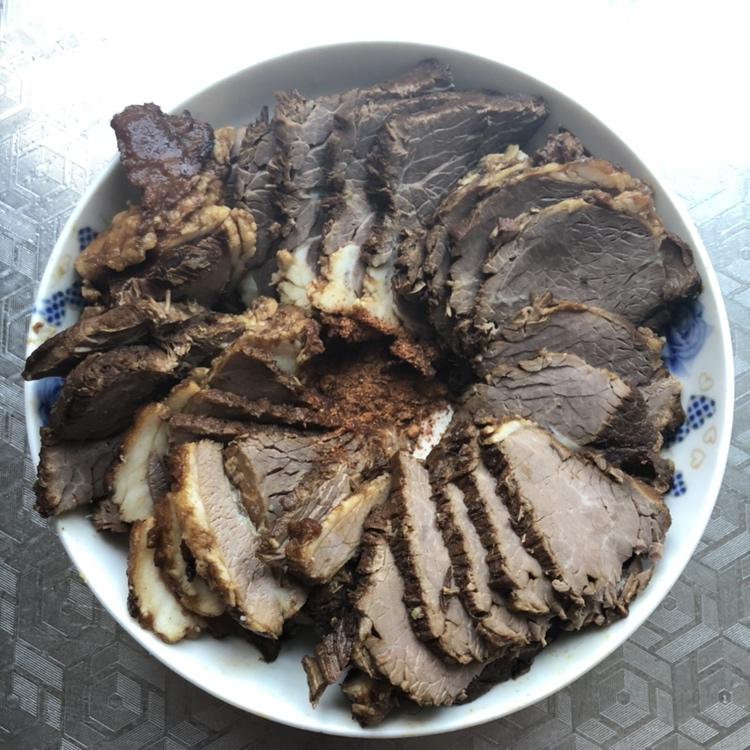 卤牛肉