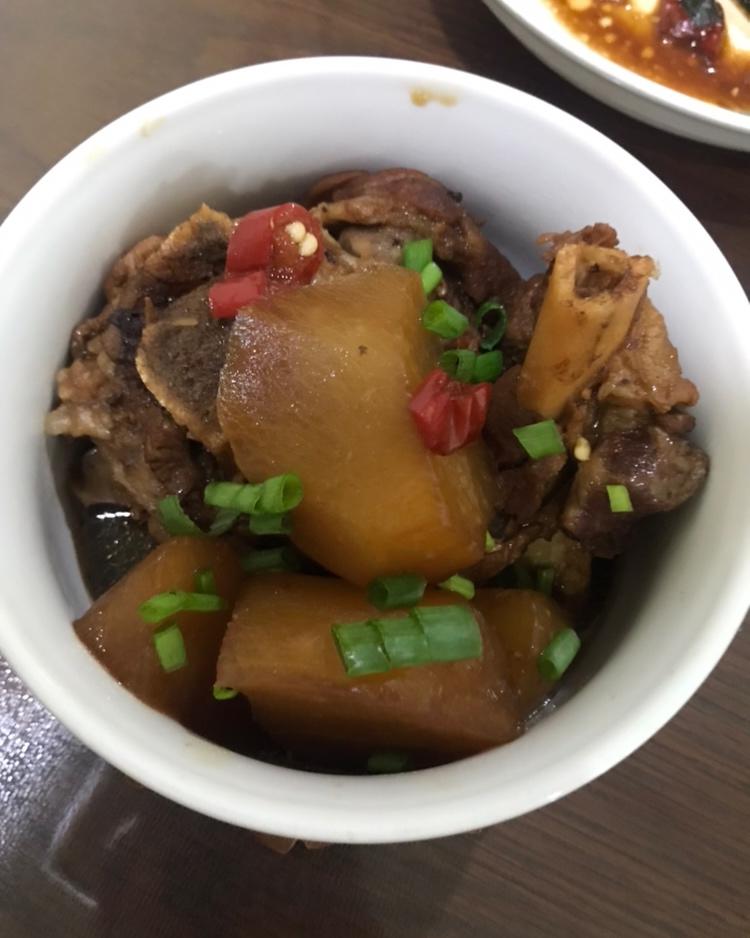 【酱大骨】