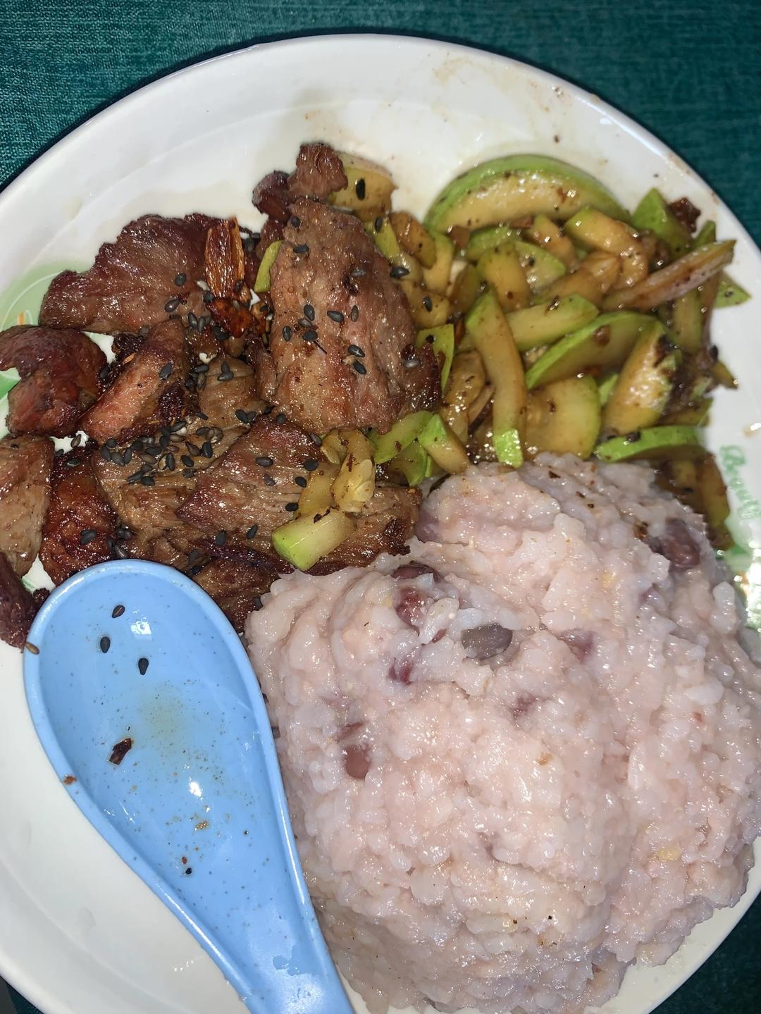 又香又嫩的小炒牛肉（巨好吃，手残党也能做）