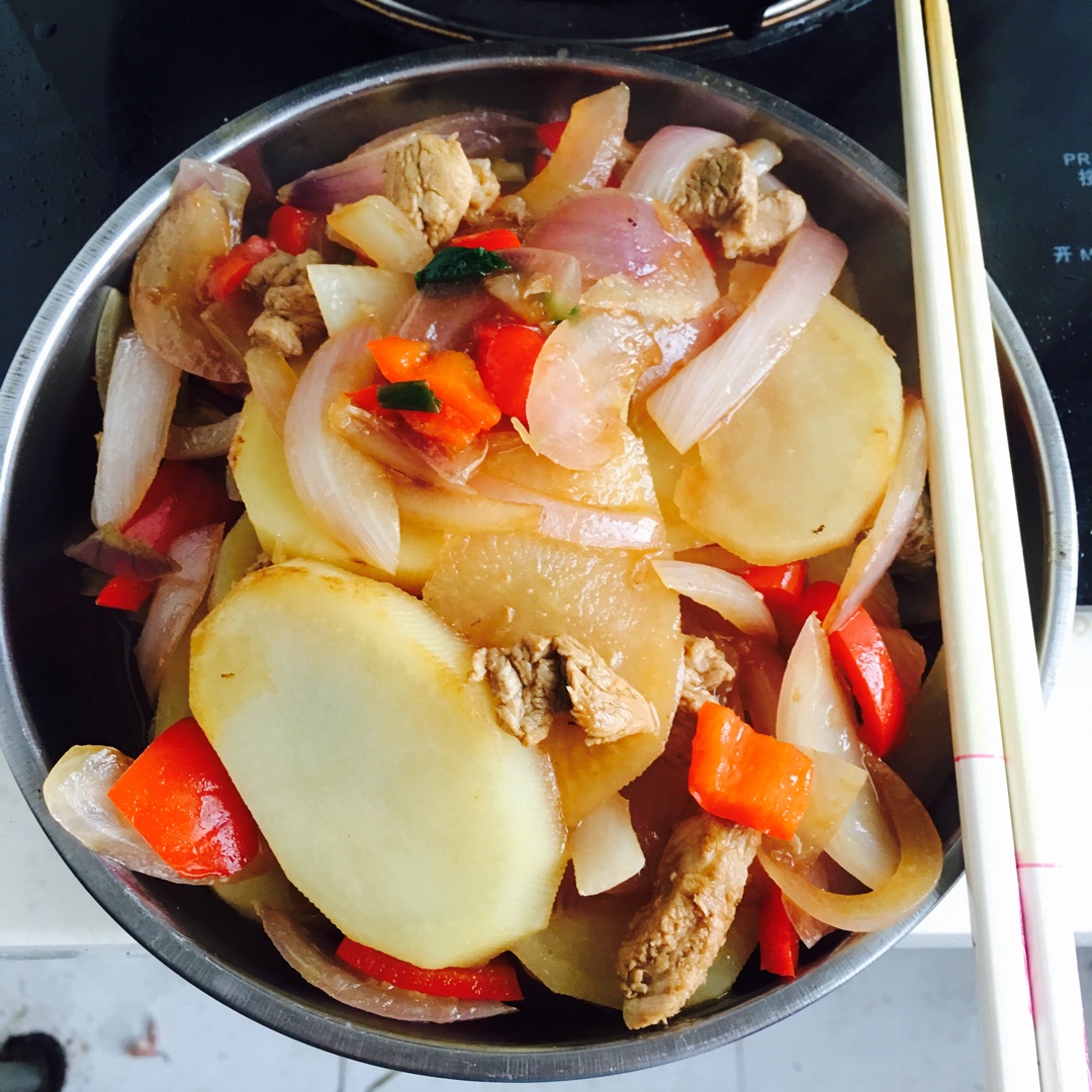 洋葱炒土豆