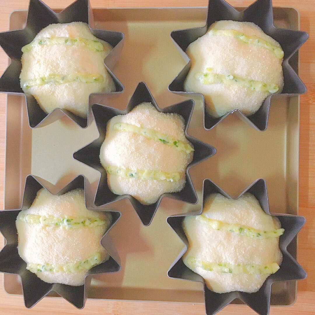 蒜香肉松小炸弹面包（烫种）