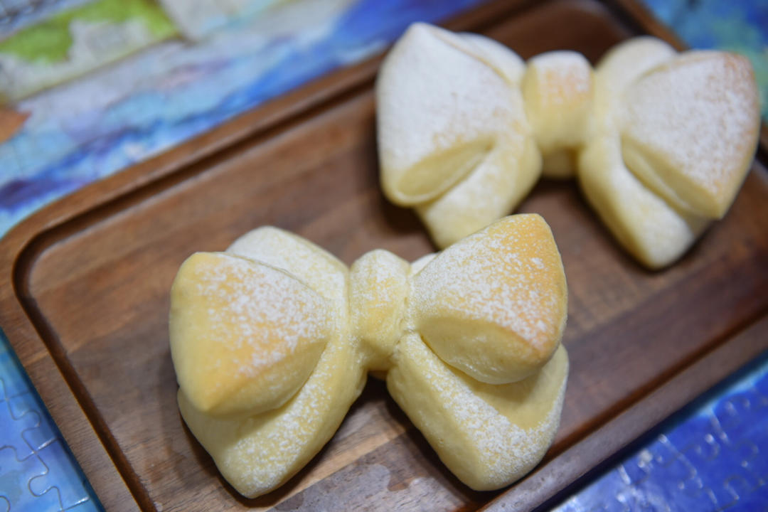 甜蜜少女心-蝴蝶结面包