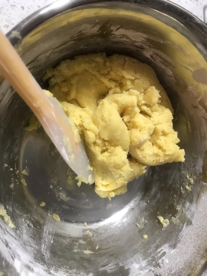 轻轻一按就碎掉的原味桃酥（不输猪油版）