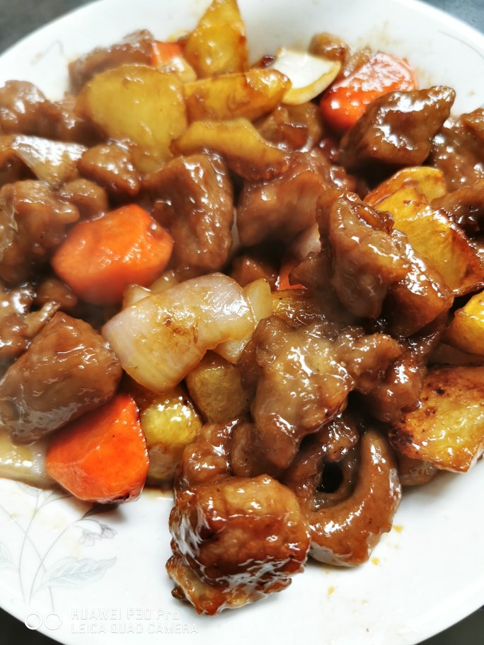黑椒土豆蘑菇牛肉粒