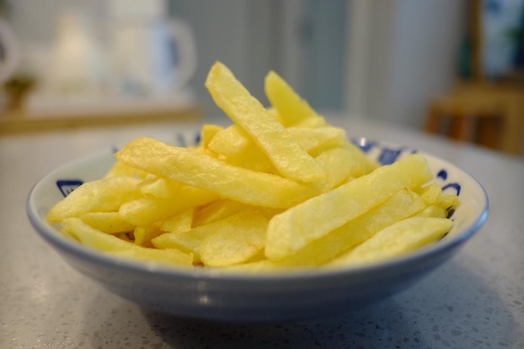 史上最好吃的薯条🍟（无需冷冻）的做法