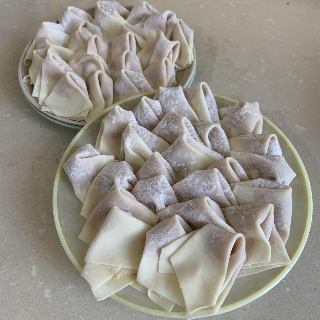 老上海老店小馄饨包法