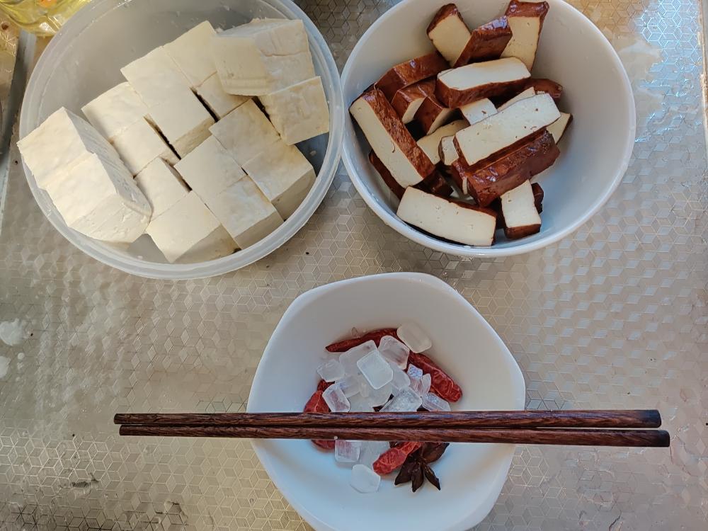 卤肉+豆制品的做法 步骤3