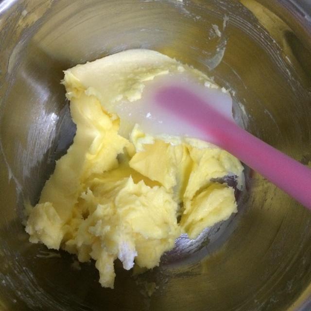 奶香曲奇（酥松有型）的做法 步骤1