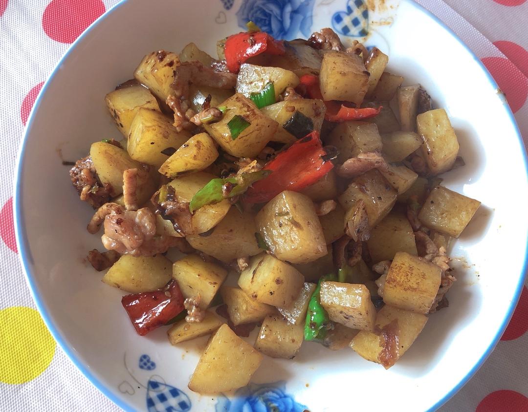 红烧土豆块
