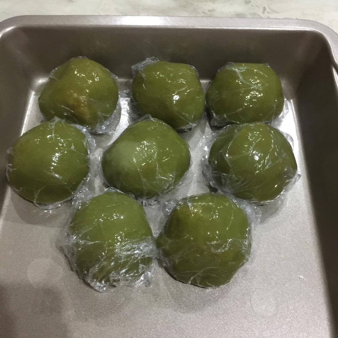 网红青团～～咸蛋黄肉松青团