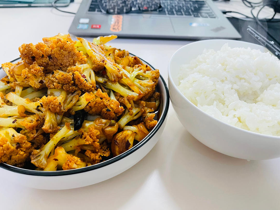 老干妈版干锅有机菜花，嘎嘎好吃下饭