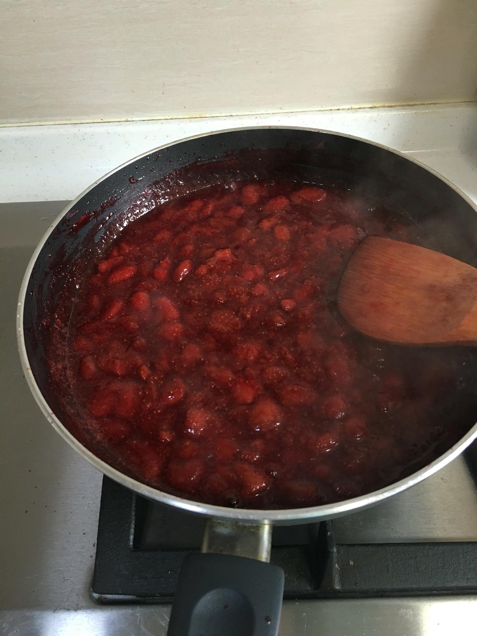 草莓酱（少糖版）的做法 步骤5
