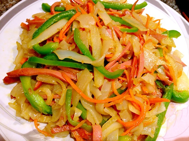 咕咚小妖精做的素炒凉皮