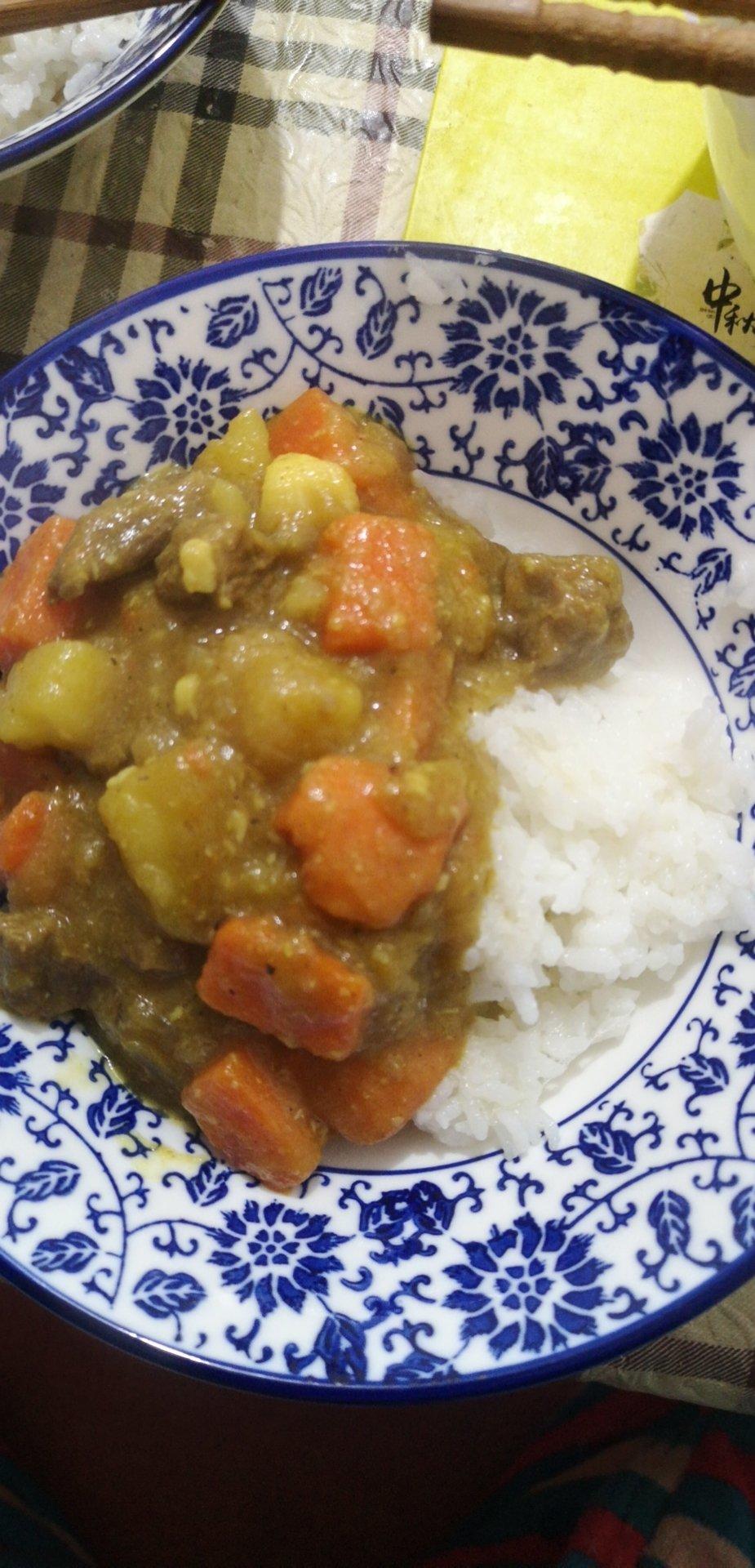 咖喱土豆烧牛肉