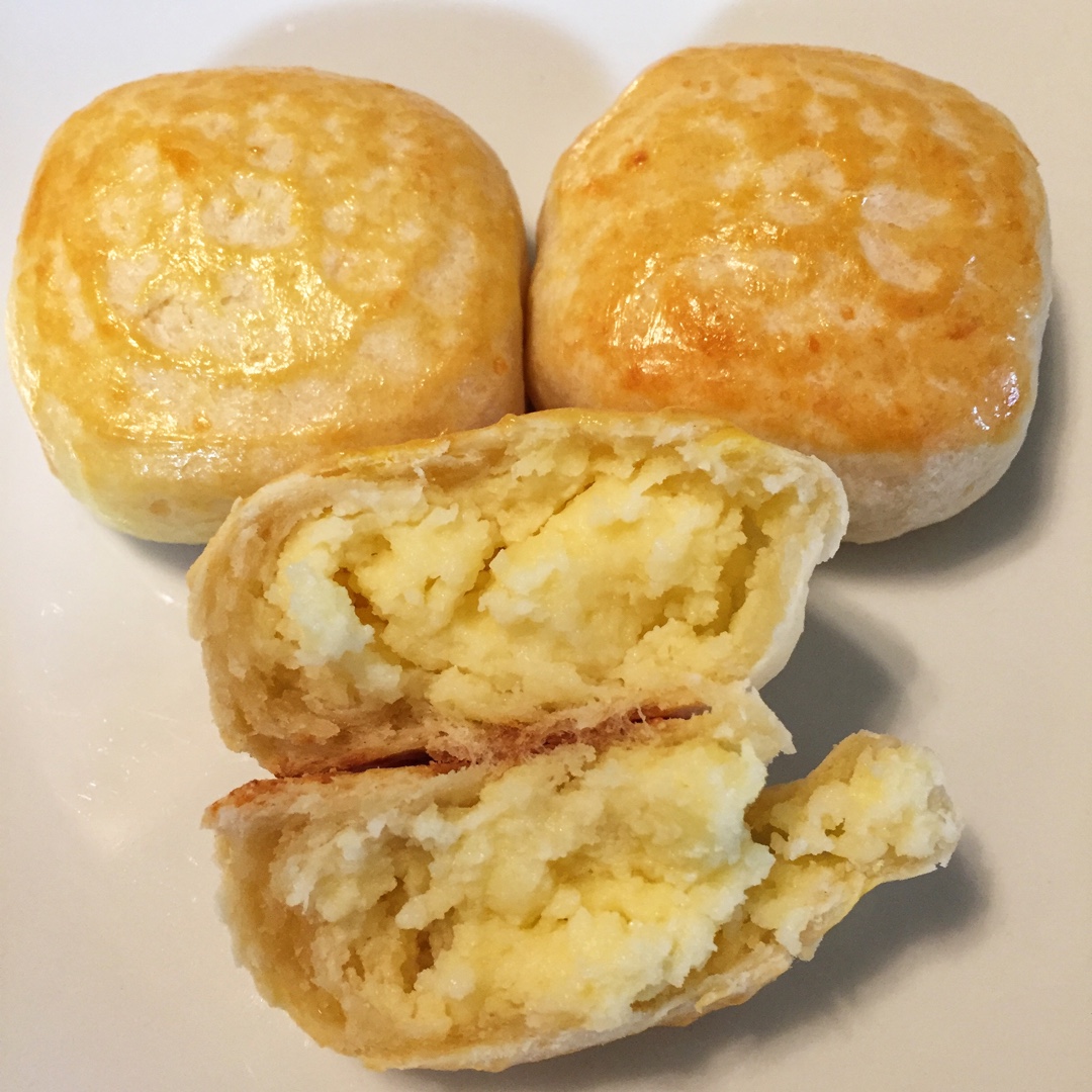 半岛酒店奶黄月饼——号称月饼界的劳斯莱斯