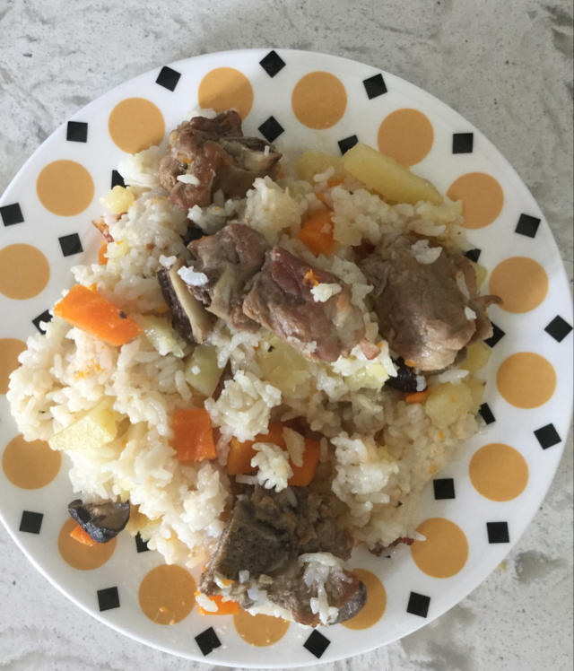 排骨土豆闷饭