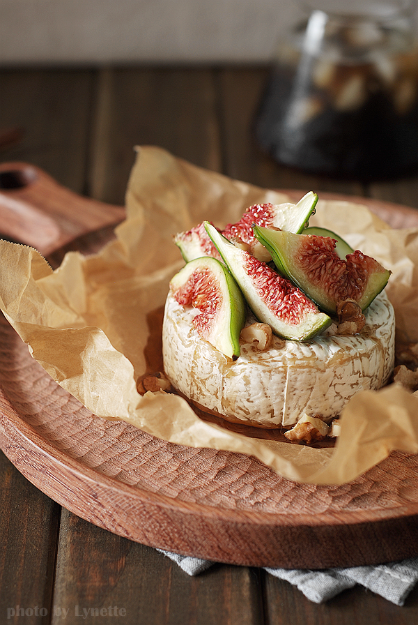 无花果烤布里奶酪 Baked Brie with Figs