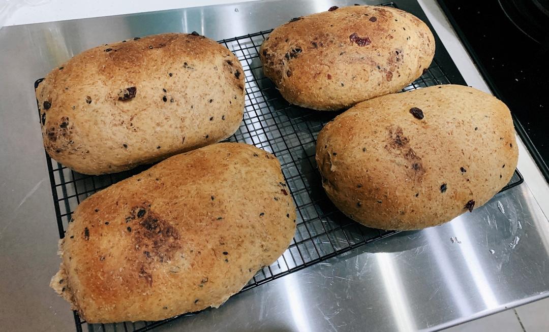 蔓越莓全麦黑糖面包