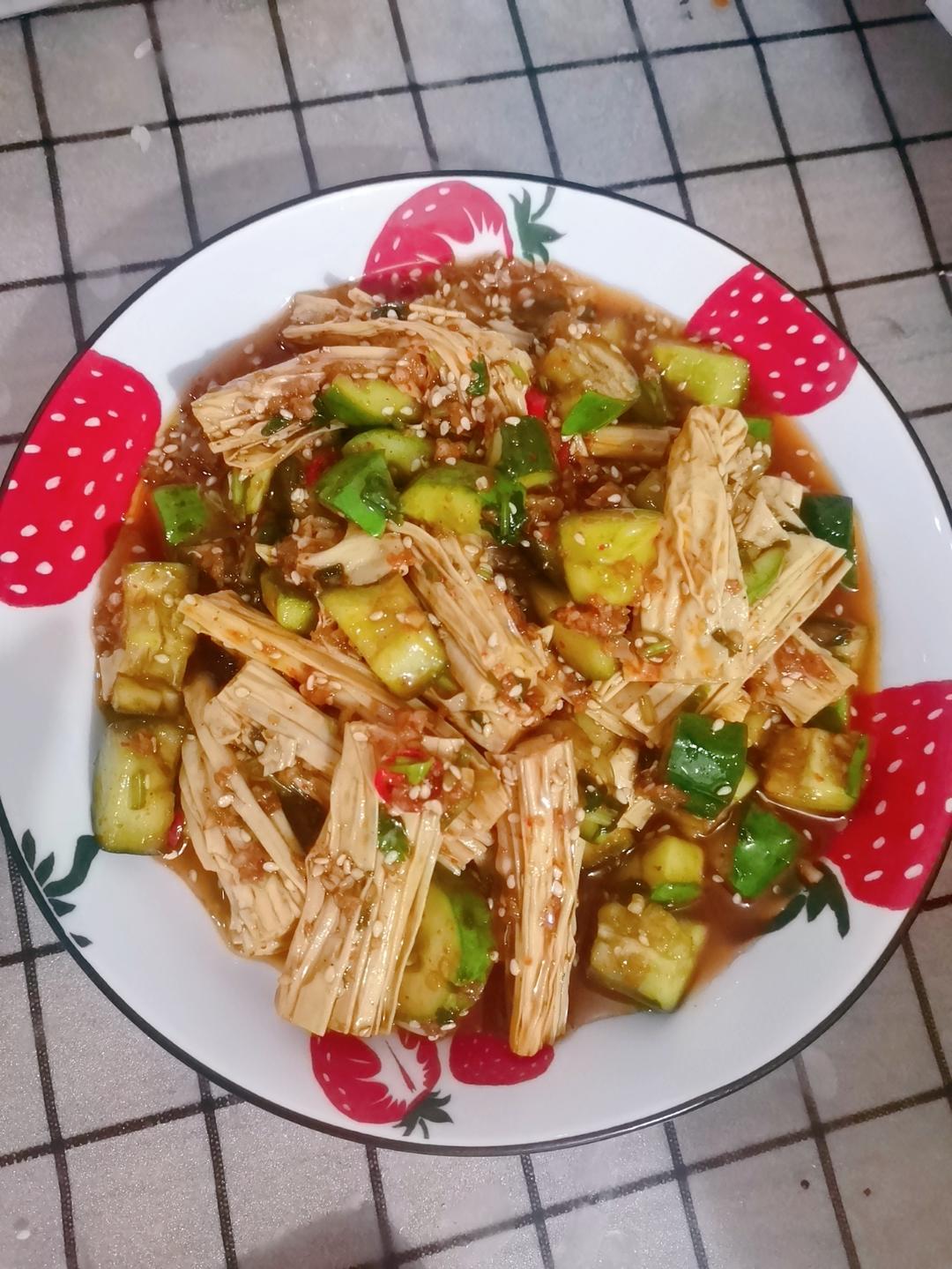 分三步99%还原菜市场凉拌菜-拍黄瓜/拌黄瓜/拌腐竹