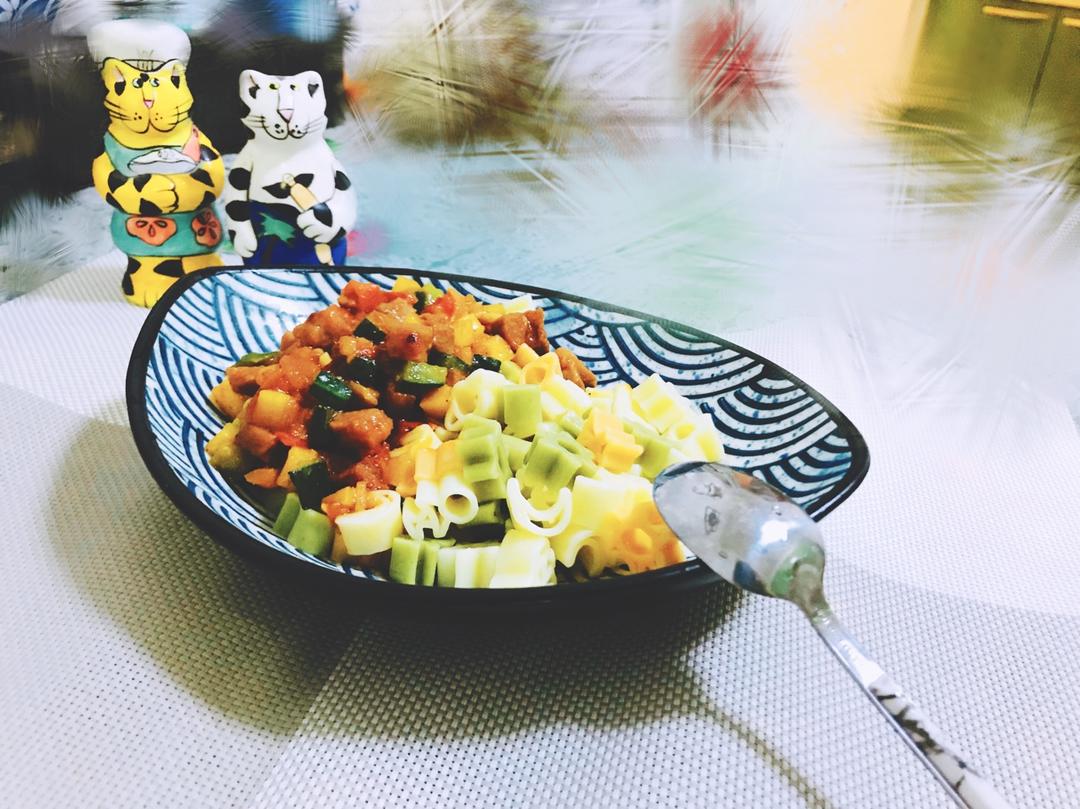 番茄肉酱通心粉