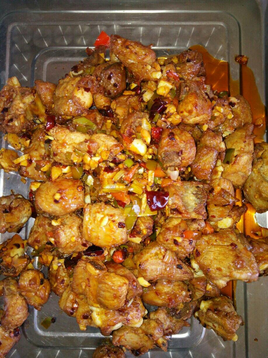 厨师长教你：“风味排骨”的家常做法，味道很赞，先收藏起来