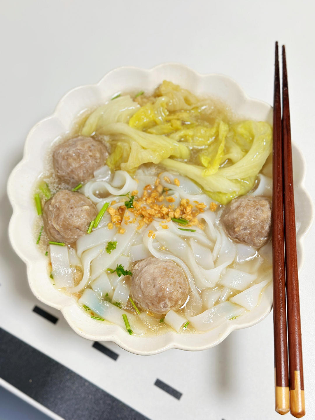 【地方风味】广东潮汕的标志——牛肉丸粿条汤