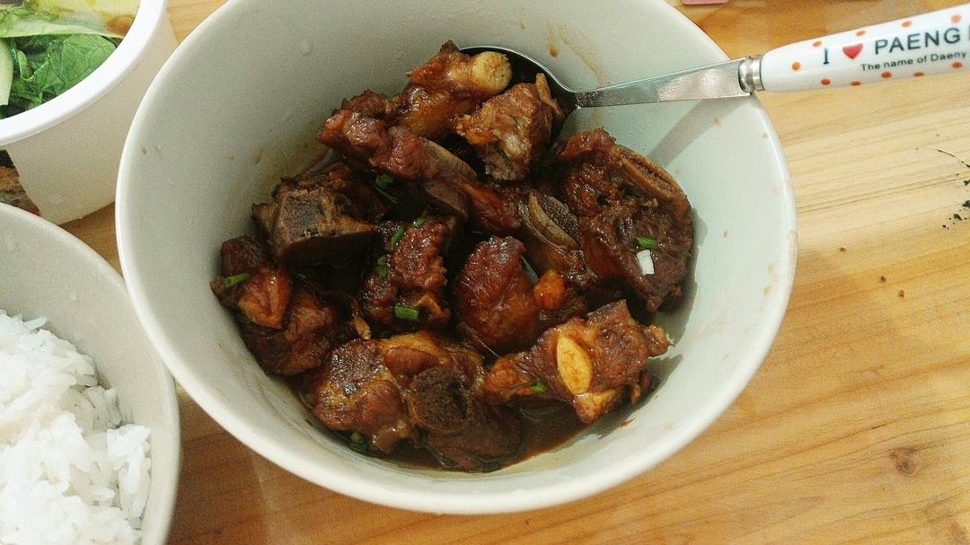 红烧排骨