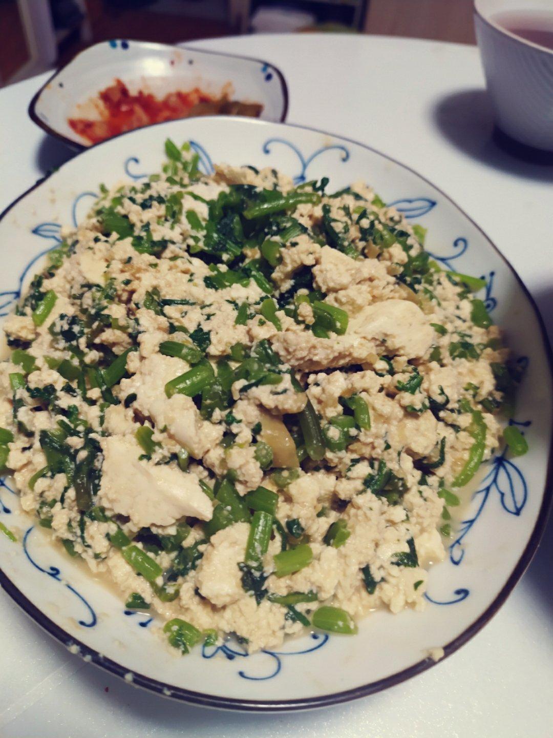 【曼食慢语】茼蒿拌豆腐