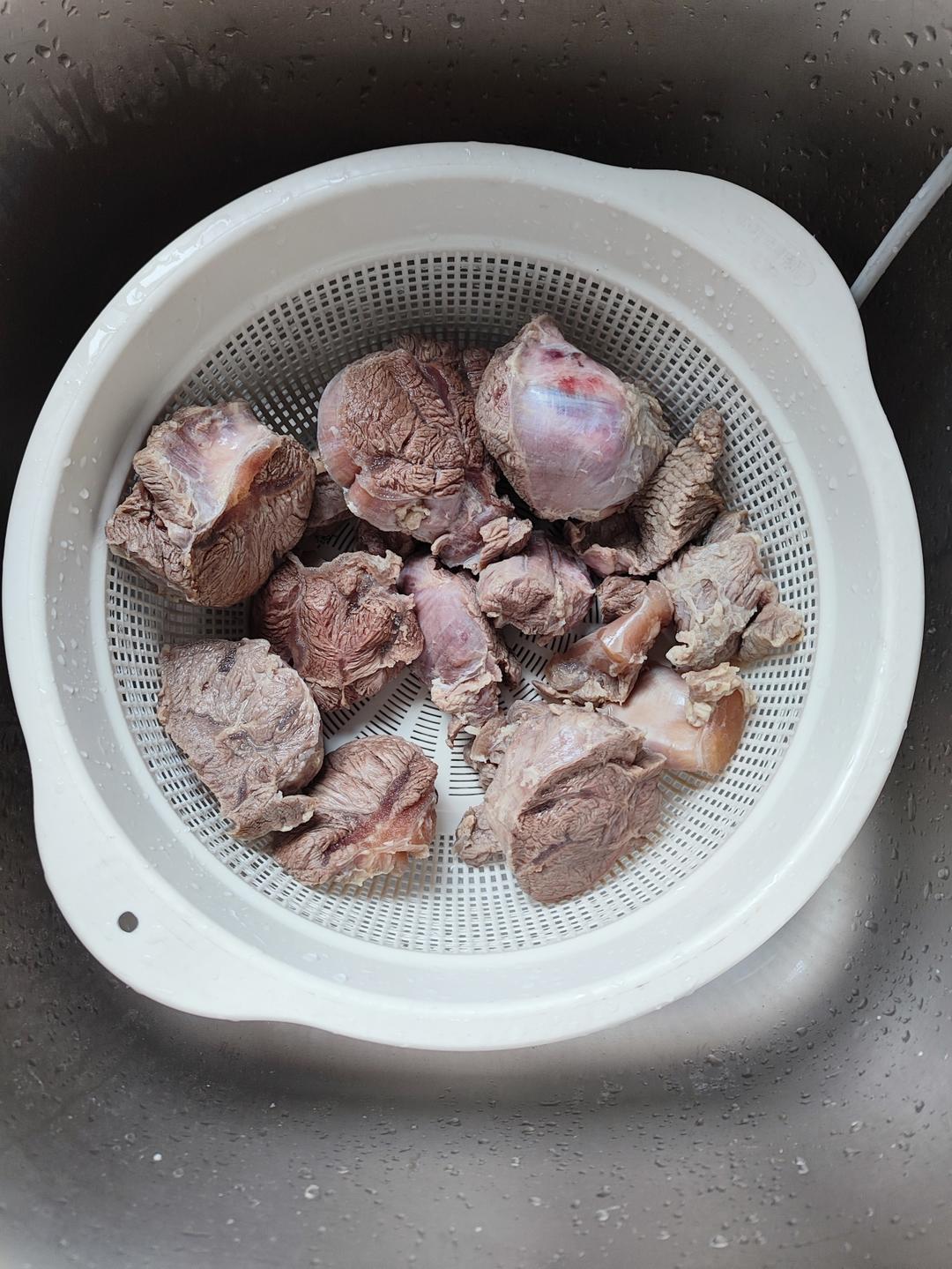卤牛肉
