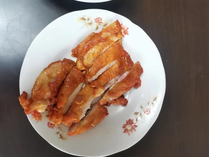 太诱人了  一滴油都不用  只需用一物  焦香脆皮奥尔良鸡腿   鲜嫩多汁  空气炸锅食谱