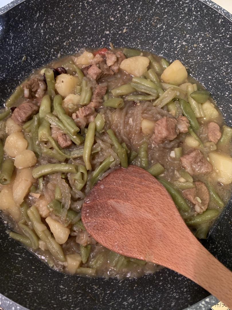 土豆花肉炖豆角