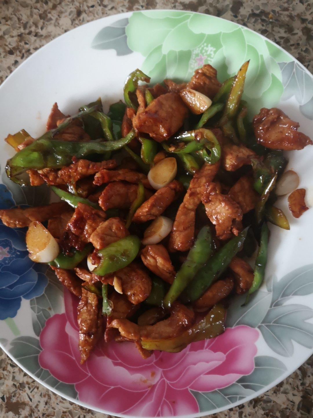 超级下饭菜青椒炒肉