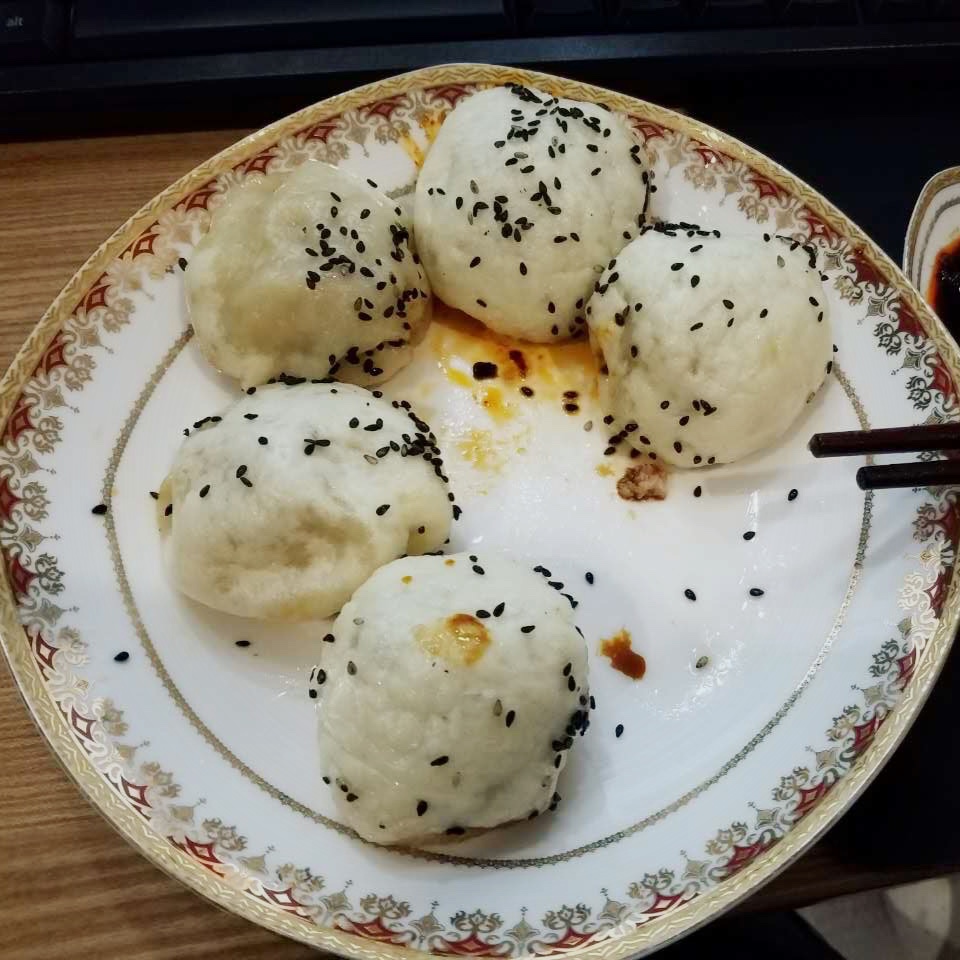 鲜虾猪肉生煎包（一定要看视频哟~）