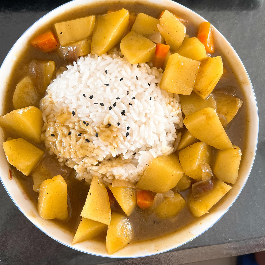 咖喱鸡肉饭