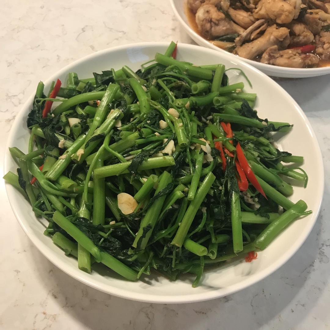 椒丝腐乳炒通菜