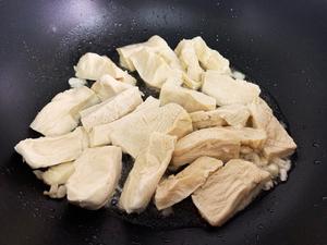 家常炖冻豆腐的做法 步骤3