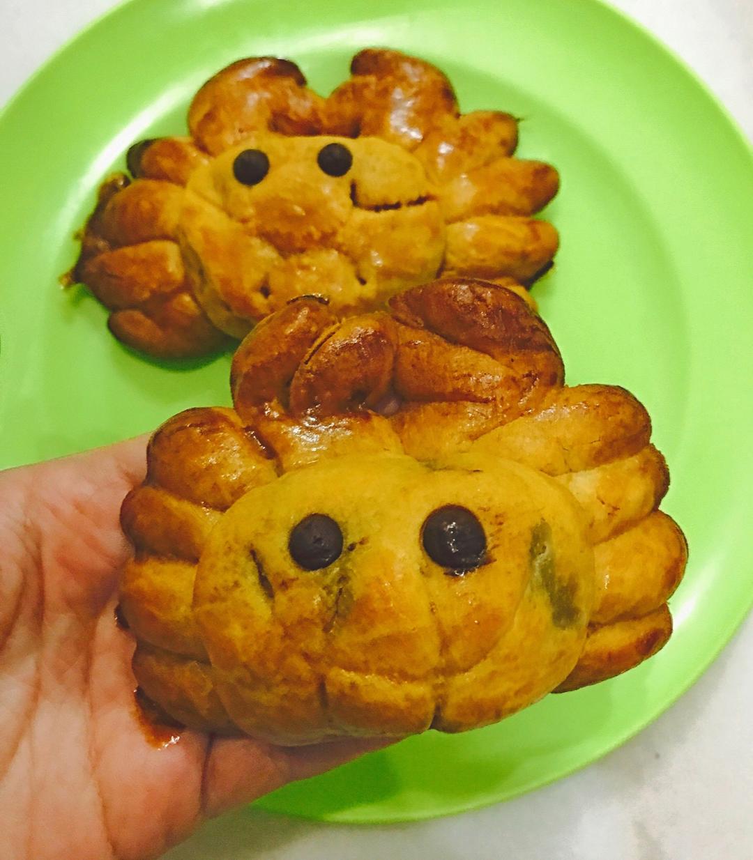 螃蟹趣味广式月饼