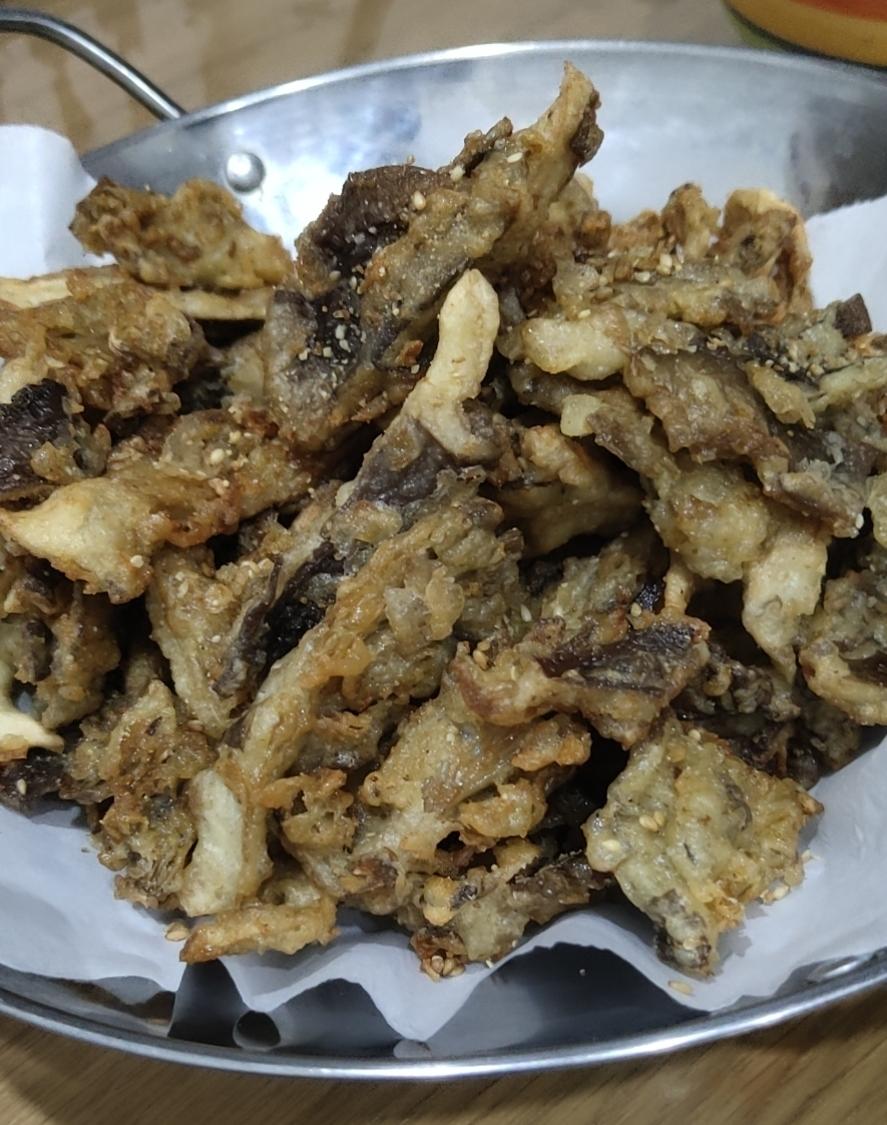 干炸蘑菇的做法，大人小孩都喜欢