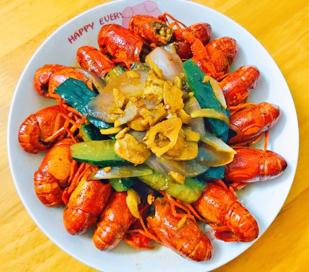 香辣小龙虾-超详细处理干净步骤！