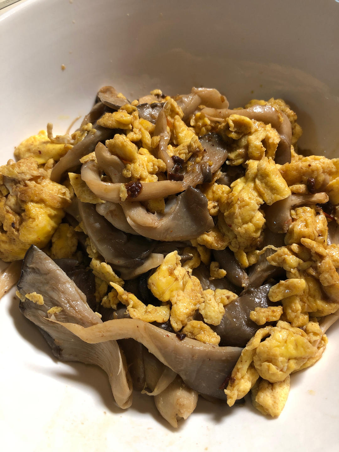 比肉好吃的平菇炒鸡蛋