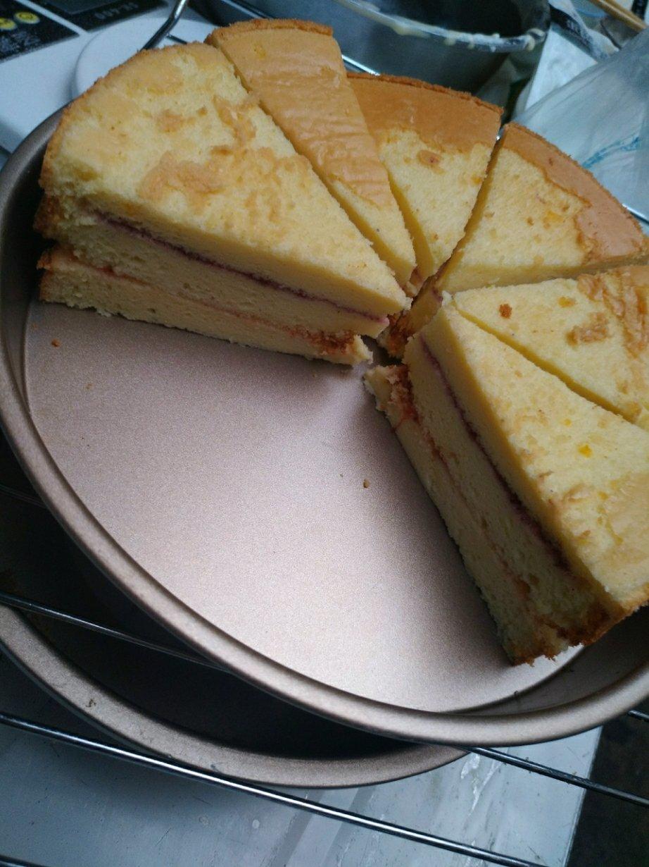 六、八、十寸戚风蛋糕
不回缩 不收腰