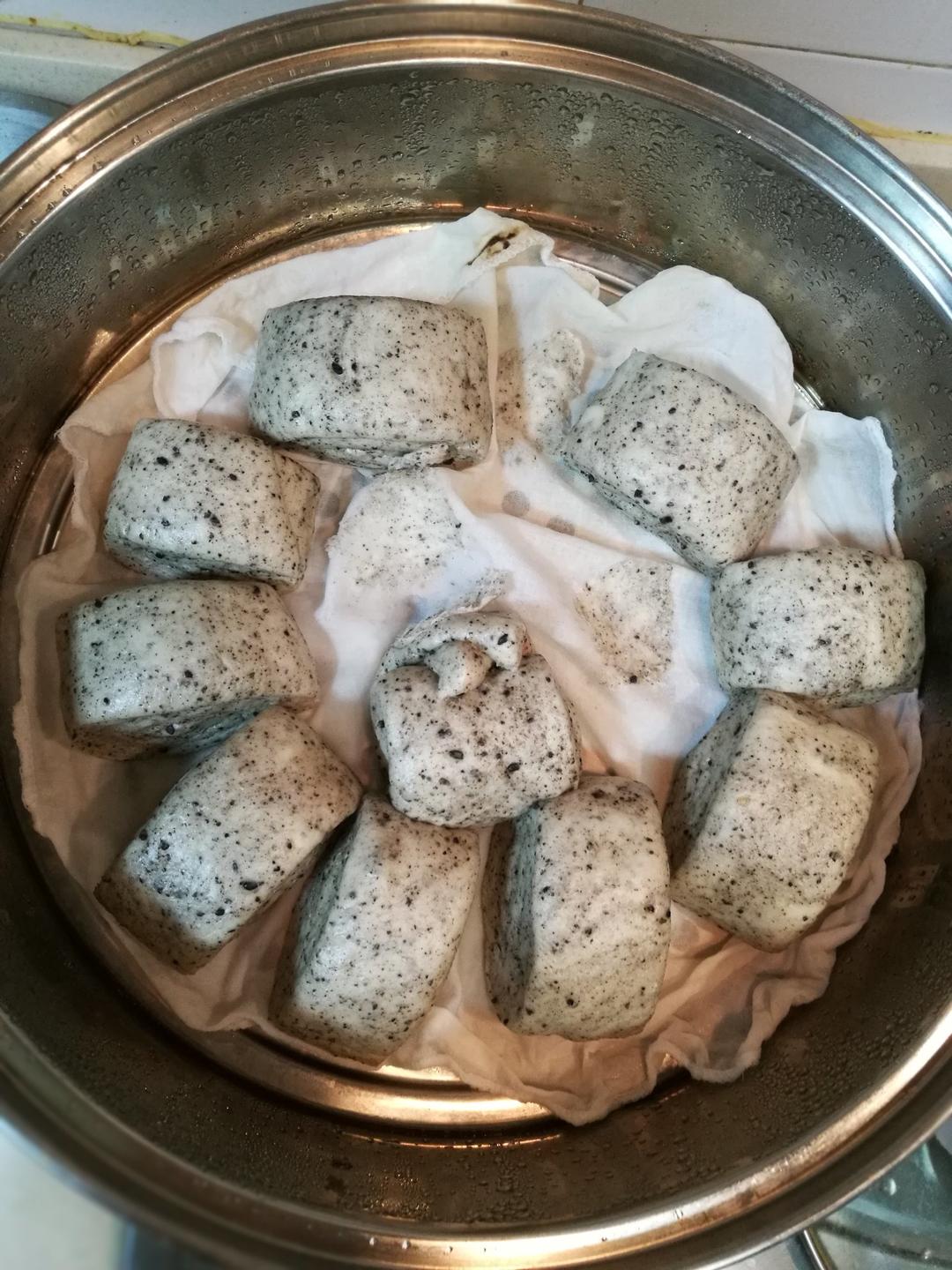 奶香黑芝麻刀切馒头