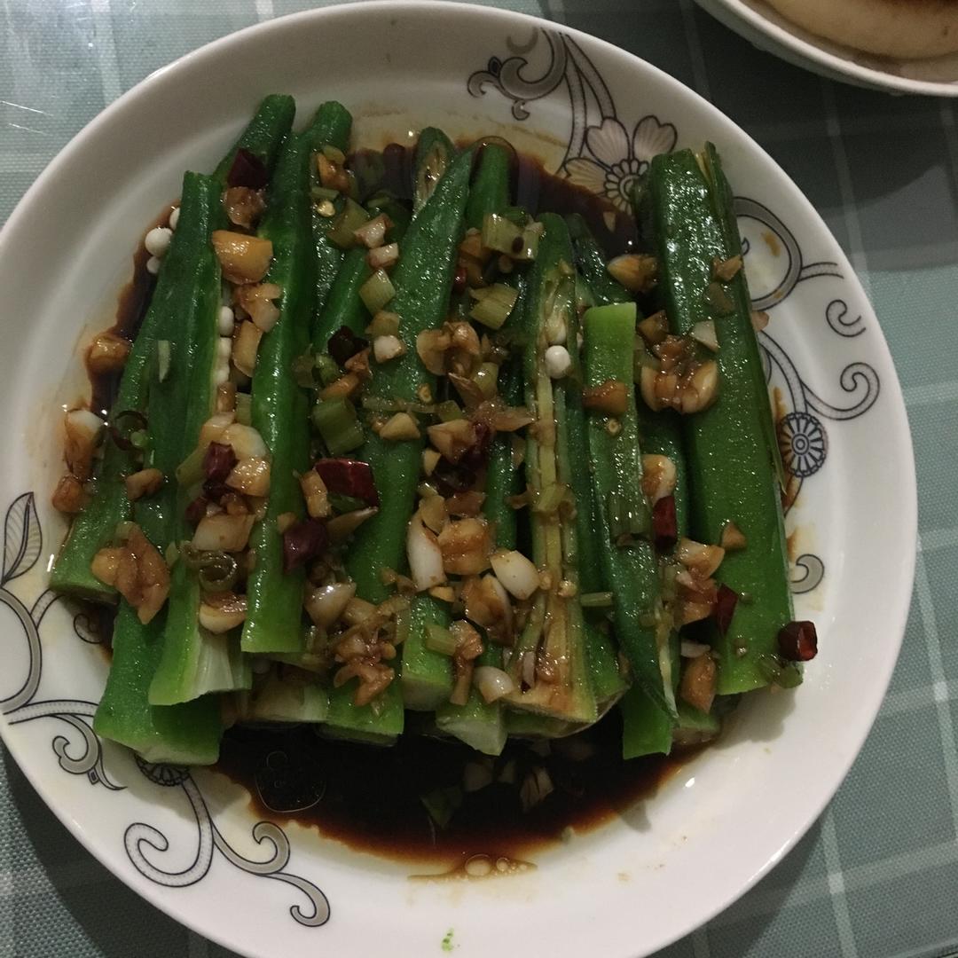 10分钟凉拌秋葵