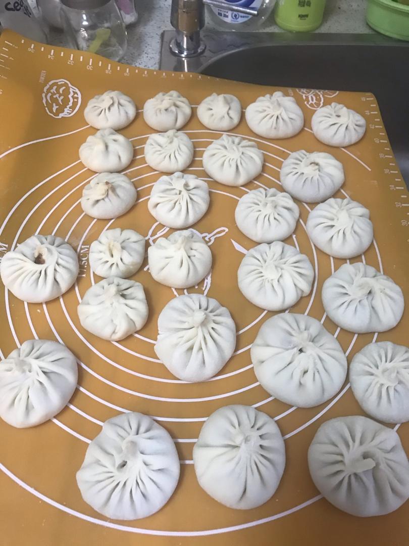 鸡汁灌汤包