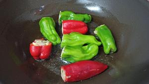 凉薯肉末酿青椒酿辣椒的做法 步骤1